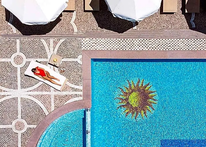 Palace Hotel